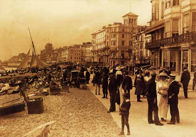 Gordon House & Queens Hotel