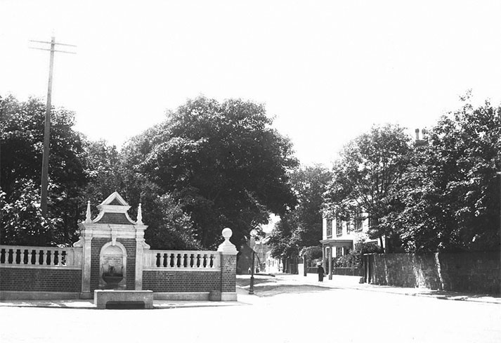High Street Drinking Fountain