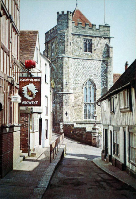 St Clements Church & Hole in the Wall Pub