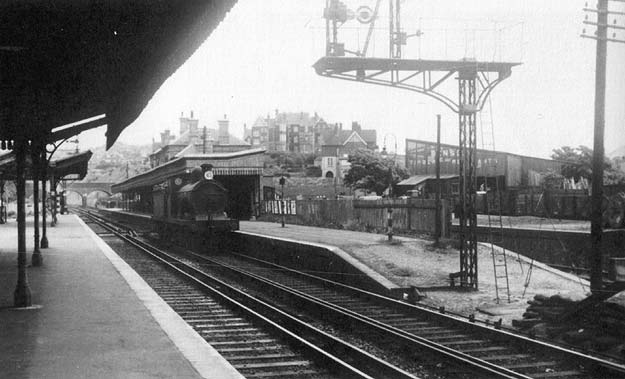 West Marina Station