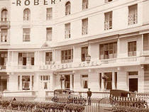 Robertson Hotel
