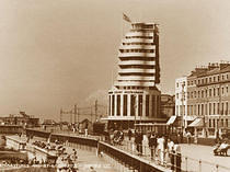Marine Court & St Leonards Pier