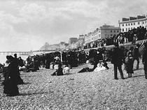 Beach at Carlisle Parade