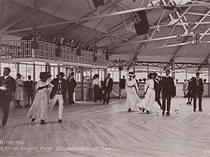 Rinking on St Leonards Pier