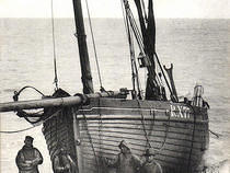 RX77 Fishing Boat & Crew